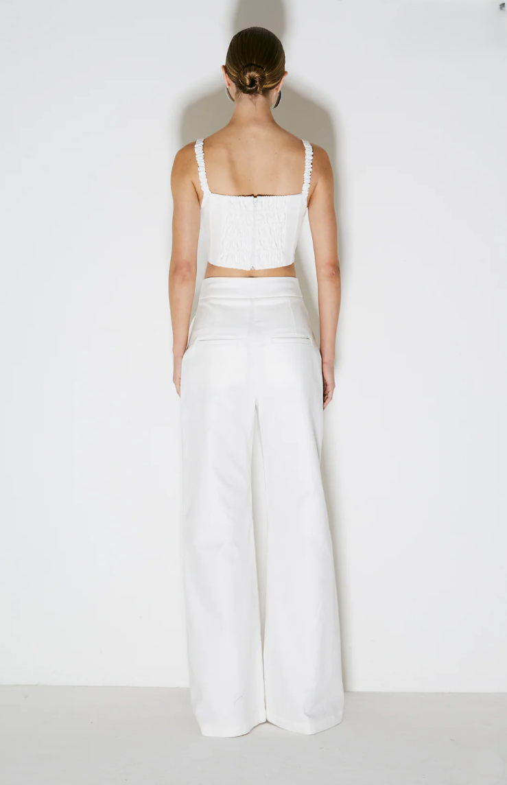 Calça Pantalona Estruturada Frisos