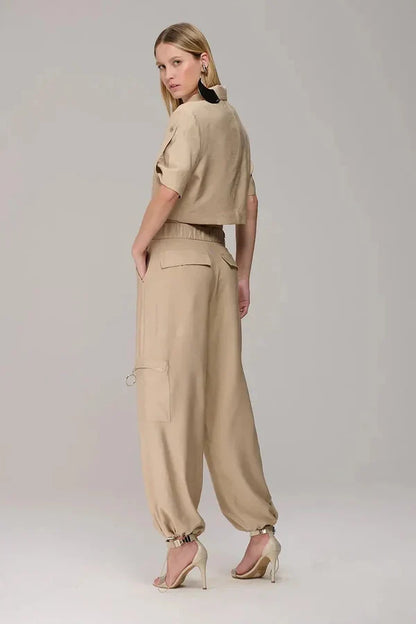 Conjunto Jaqueta Cropped+Calça Reta